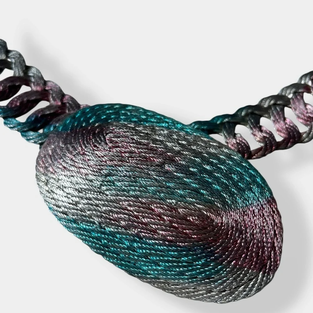 Vintage 80s 90s Metal Chain Belt Colorful Woven Rainbow Small Vintage 80s 90s Metal Chain Belt Colorful Woven Rainbow Small main image 2